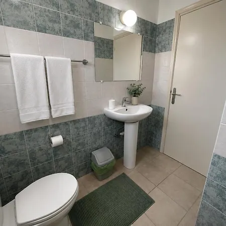 Lively In Ayia Napa-only For Two Apartman
